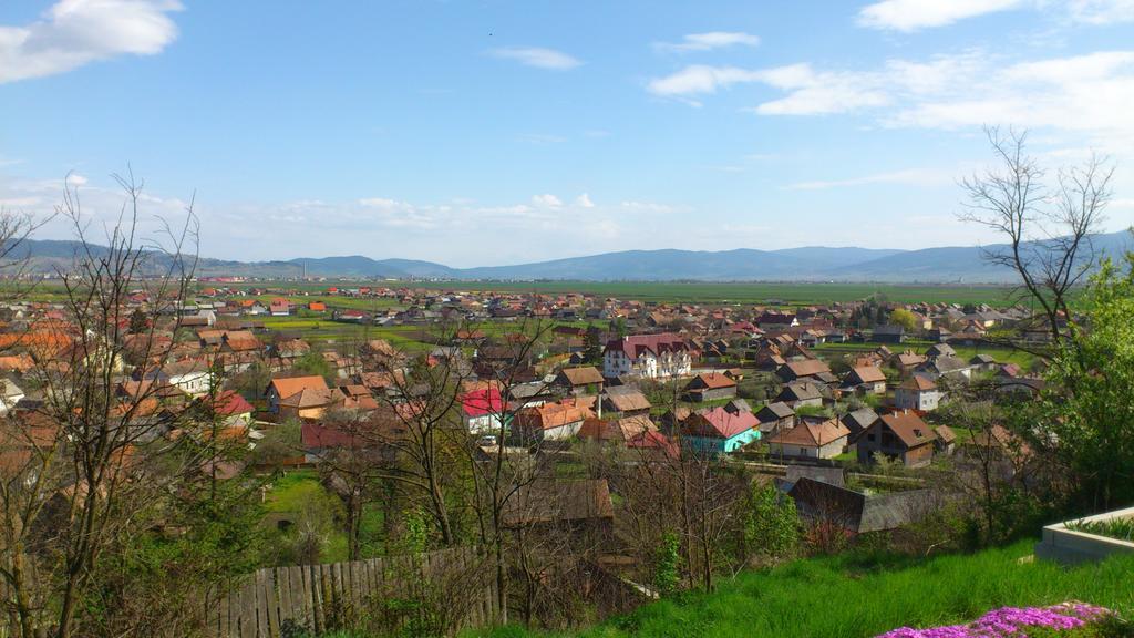 Becze Vanda Kulcsoshaz Lăzarea Buitenkant foto