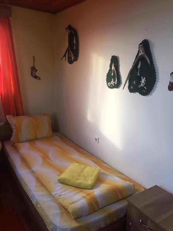 Becze Vanda Kulcsoshaz Lăzarea Buitenkant foto