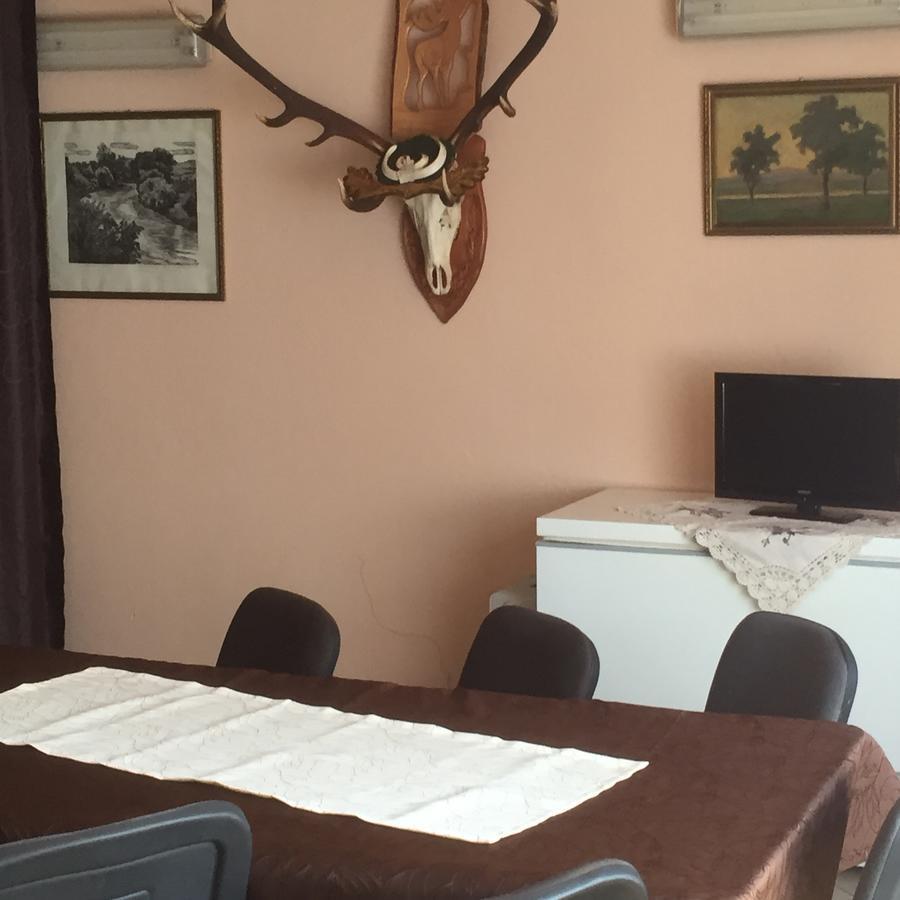 Becze Vanda Kulcsoshaz Lăzarea Buitenkant foto